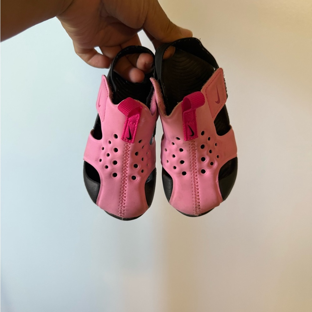 Nike Kids Pink and Black Sandals